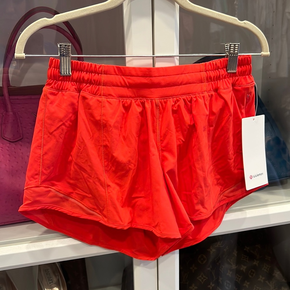 NWT LuLu Lemon Hotty Hot LR Short